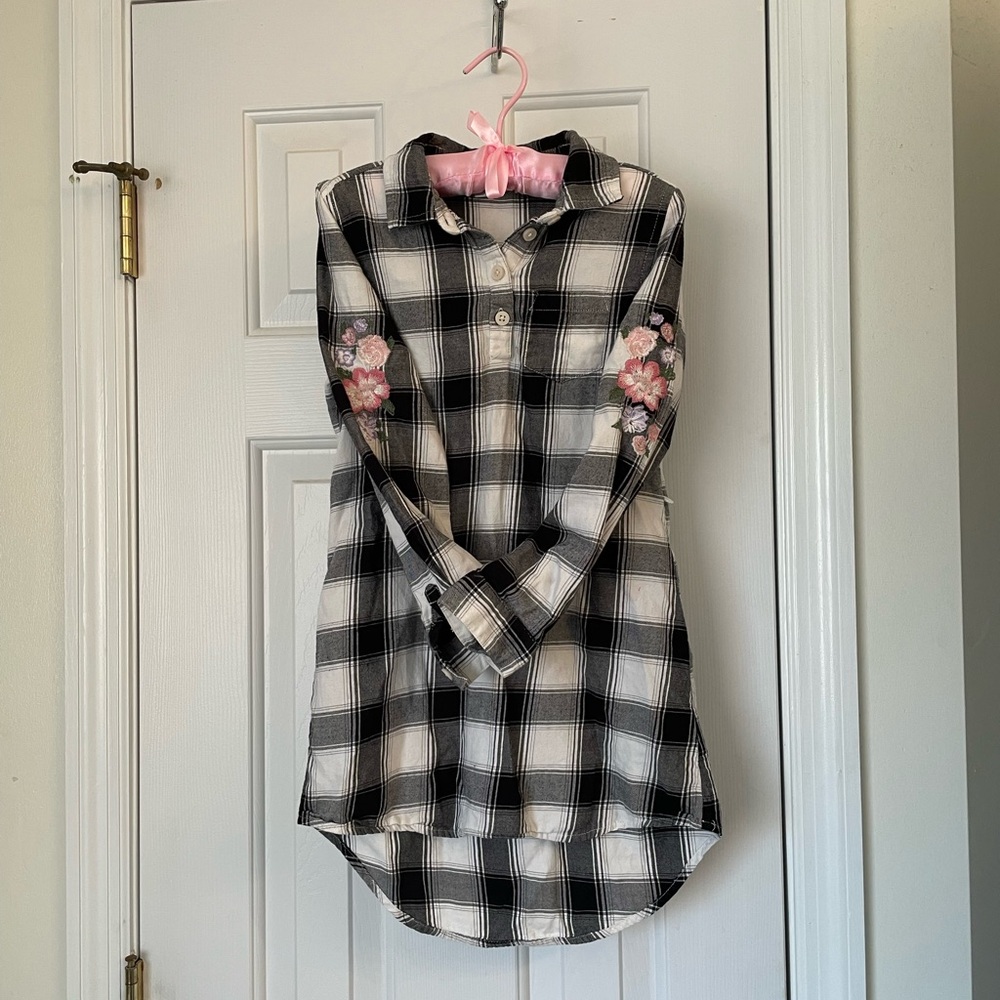 Children’s Place Embroidered Black and White Plaid Shirt Dress